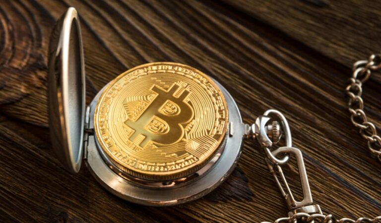 Bitcoin’in Piyasa Hakimiyeti Artarken Altcoin Satışları Devam Ediyor