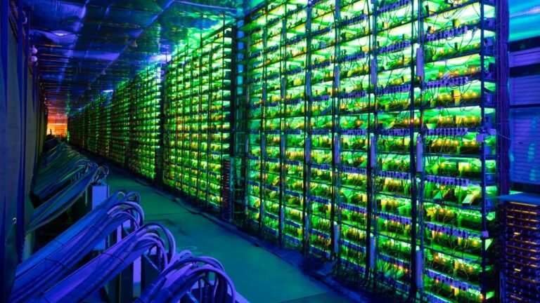 Bitcoin işlem ücretleri 24 milyon dolara yükseldi